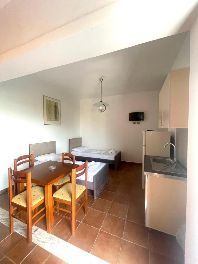 Velipojë Hotel Athina מראה חיצוני תמונה