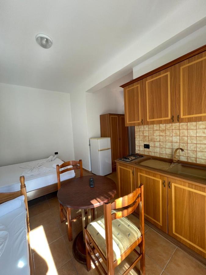 Velipojë Hotel Athina מראה חיצוני תמונה