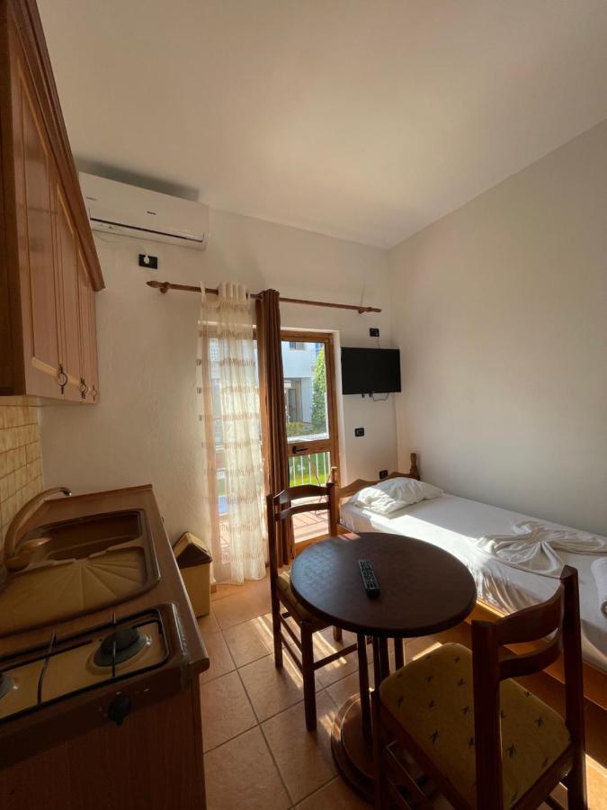 Velipojë Hotel Athina מראה חיצוני תמונה