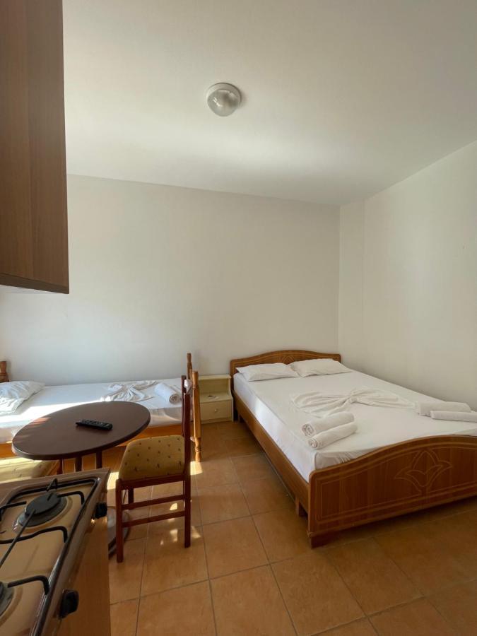 Velipojë Hotel Athina מראה חיצוני תמונה