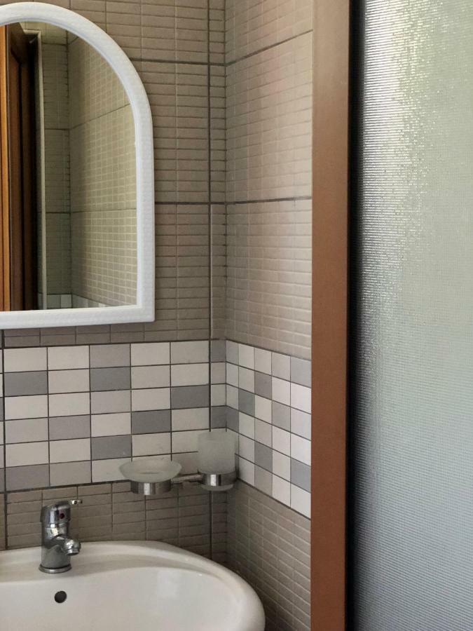 Velipojë Hotel Athina מראה חיצוני תמונה