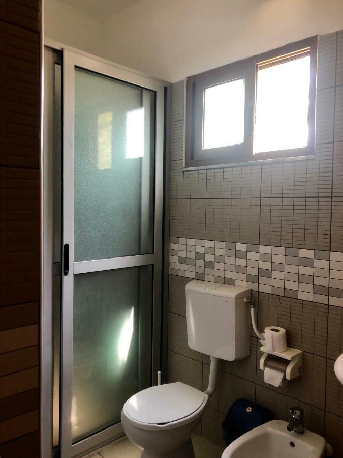 Velipojë Hotel Athina מראה חיצוני תמונה